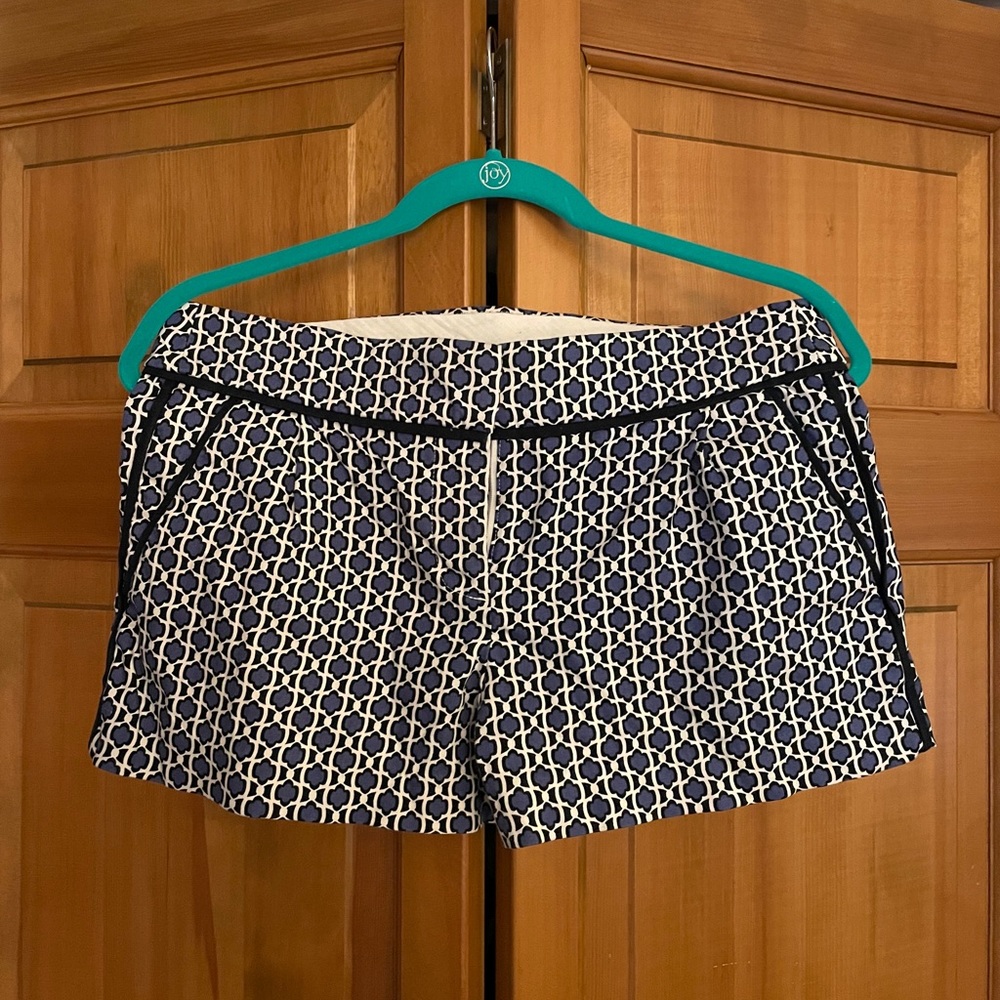 J CREW PATTERNED SHORTS PERFECT FOR SUMMER